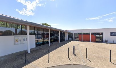 Bibliothèque Michel Raimbaud, Bibliothèque à Château-d'Olonne
