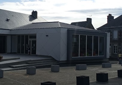 Bibliothèque De Moyon, Bibliothèque à Moyon Villages