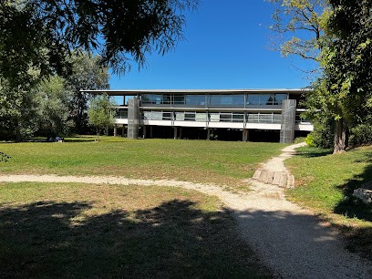 Médiathèque Nelson Mandela, Bibliothèque à Gardanne