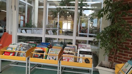 Médiathèque Intercommunale Istres Ouest Provence (Cornillon-Confoux, Entressen, Fos-sur-Mer, Grans, Istres, Miramas,Ports-Saint-Louis-du-Rhône), Bibliothèque à Miramas