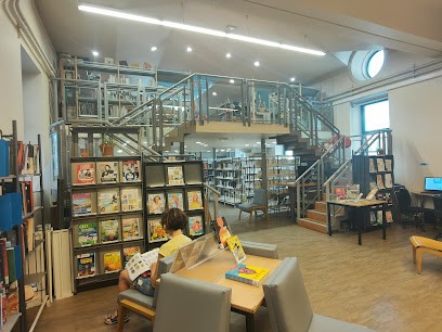 Bibliothèque Cinq-Avenues, Bibliothèque à Marseille 04