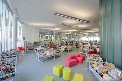 Cultural Space & Archives - Media Louise De Savoie, Bibliothèque à Saint-Jean-de-Maurienne