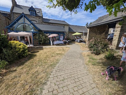 BIBLIOTHEQUE MUNICIPALE, Bibliothèque à Saint-Coulomb