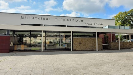 Médiathèque Anjela Duval, Bibliothèque à Plougastel-Daoulas