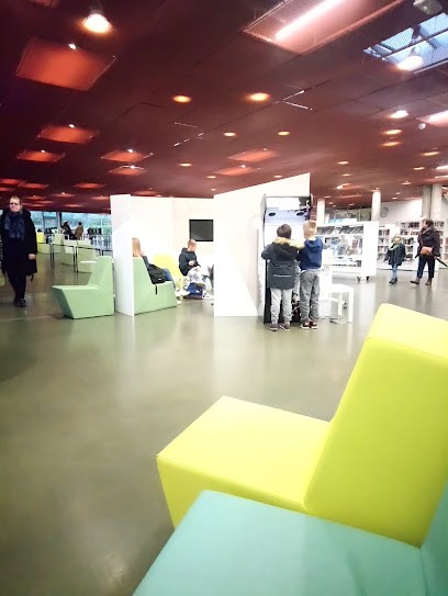 L'atelier média, Bibliothèque à Carvin