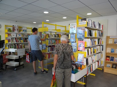 Bibliothèque De Crépieux Les Amis Du Livre, Bibliothèque à Rillieux-la-Pape