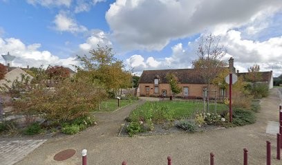Biliothèque Municipale, Bibliothèque à Jouy-le-Potier