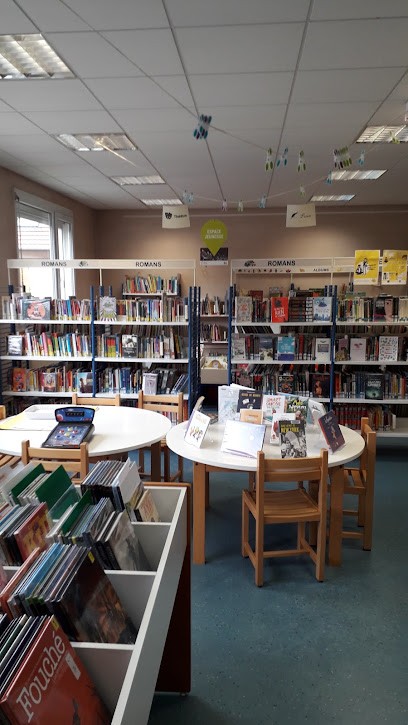 Médiathèque, Bibliothèque à Rougemont-le-Château