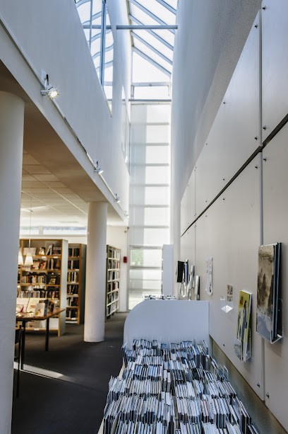 Médiathèque De Langueux, Bibliothèque à Langueux