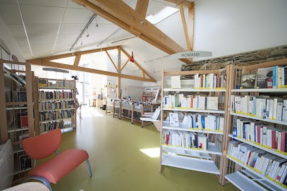 Bibliothèque Intercommunale Le Cirque Des Pages La Grigonnais, Bibliothèque à La Grigonnais