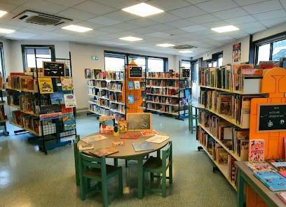 Bibliothèque La Bâtisse, Bibliothèque à La Mulatière