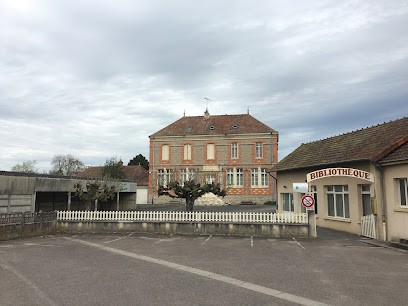 Bibliothèque, Bibliothèque à Saint-Yan