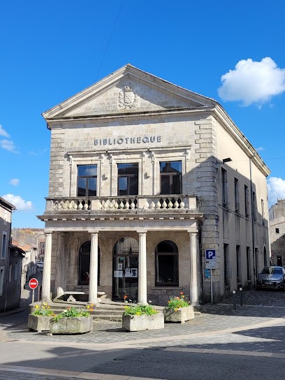 Bibliothèque De Parthenay, Bibliothèque à Parthenay