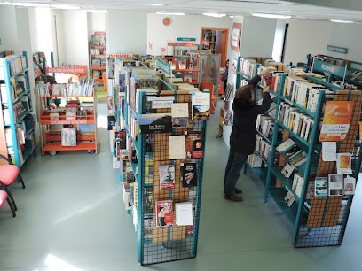 Bibliothèque Antoine De St Exupéry, Bibliothèque à Ligné