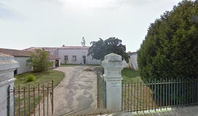 La Lubie, Bibliothèque à Saint-Vivien