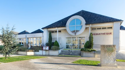 Bibliothèque, Bibliothèque à Saint-Florent-sur-Cher