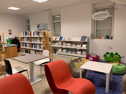 Médiathèque Municipale De Vétrigne, Bibliothèque à Vétrigne