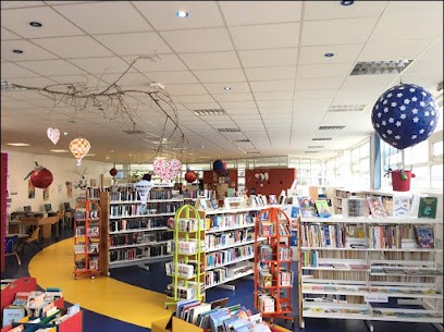 Mediatheque, Bibliothèque à Cellettes