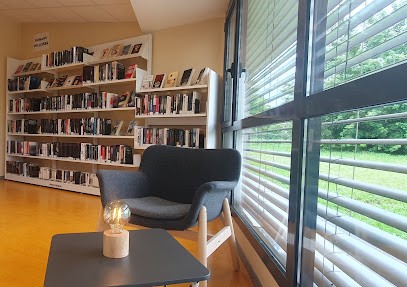 Mediathèque L'odyssée, Bibliothèque à Saint-Denis-lès-Bourg
