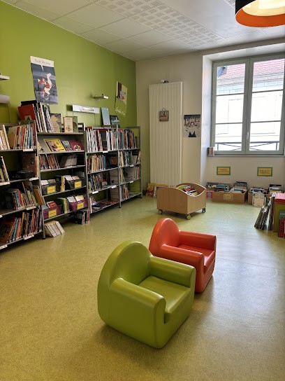 Bibliothèque Le Relais, Bibliothèque à Arc-en-Barrois