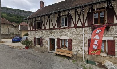 Hall - Bibliothèque, Bibliothèque à Peyrieu