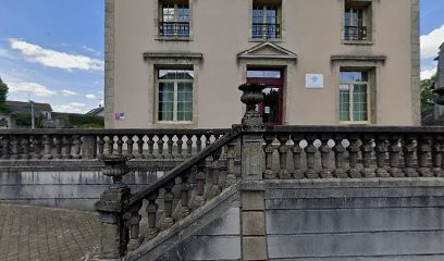 Bibliothèque de Châteauneuf la Forêt, Bibliothèque à Châteauneuf-la-Forêt