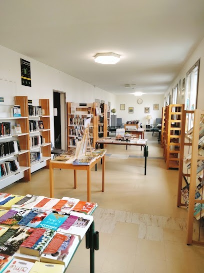 Bibiliothèque Municipale, Bibliothèque à Champdeniers-Saint-Denis