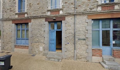 Bibliothèque, Bibliothèque à Thourie