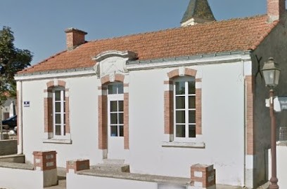 Médiathèque De St Hilaire La Forêt, Bibliothèque à Saint-Hilaire-la-Forêt