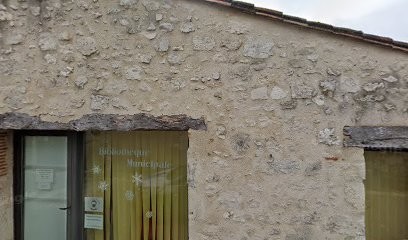 Bibliothèque Municipale De Pujols, Bibliothèque à Pujols
