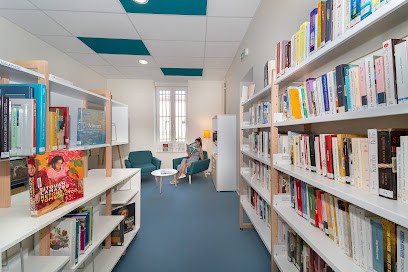 Bibliothèque De Cavignac  La Parenthèse, Bibliothèque à Cavignac