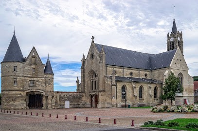 Médiathèque, Bibliothèque à Longueil-Sainte-Marie