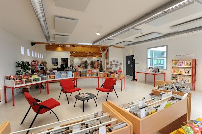 Médiathèque La Passerelle, Bibliothèque à Suippes
