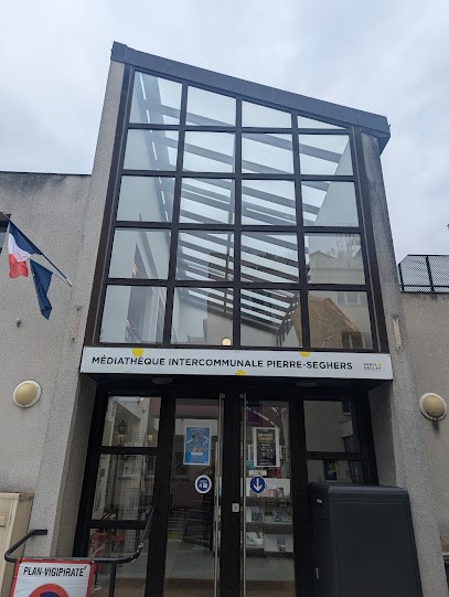 Médiathèque Pierre Seghers, Bibliothèque à Igny