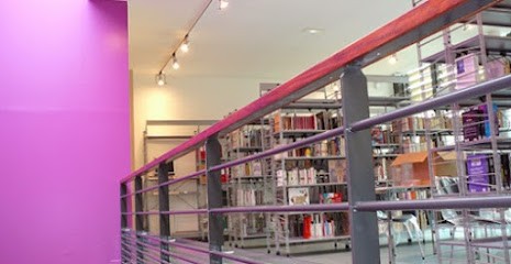 Médiathèque Municipale Jean De La Bruyère, Bibliothèque à Saulx-les-Chartreux