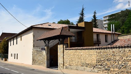 Médiathèque CAPI à Ruy-Montceau, Bibliothèque à Ruy-Montceau