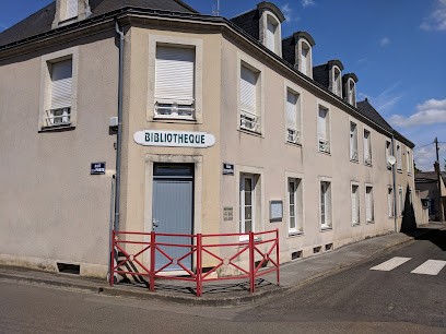 Bibliothèque Chemazé, Bibliothèque à Chemazé