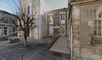 Médiathèque Municipale, Bibliothèque à Chalais