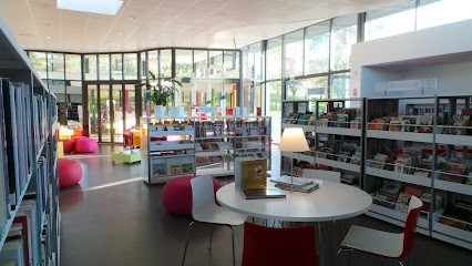 Médiathèque La Source, Bibliothèque à Salleboeuf