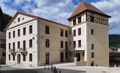 Médiathèque, Bibliothèque à Saint-Hippolyte