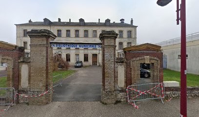 Bibliothèque Municipale, Bibliothèque à Saint-Pierre-lès-Elbeuf