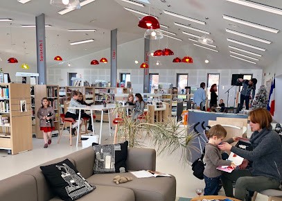 Médiathèque La Cabane, Bibliothèque à Sainte-Eulalie