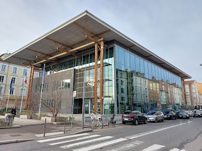 Municipal Bibliothèque La Mémo, Bibliothèque à Oullins
