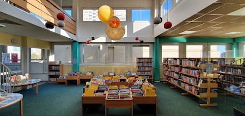 Bibliothèque-Médiathèque Du Champ Le Boeuf, Bibliothèque à Laxou