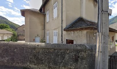 Bibliothèque La Clé Des Champs, Bibliothèque à Virieu-le-Grand