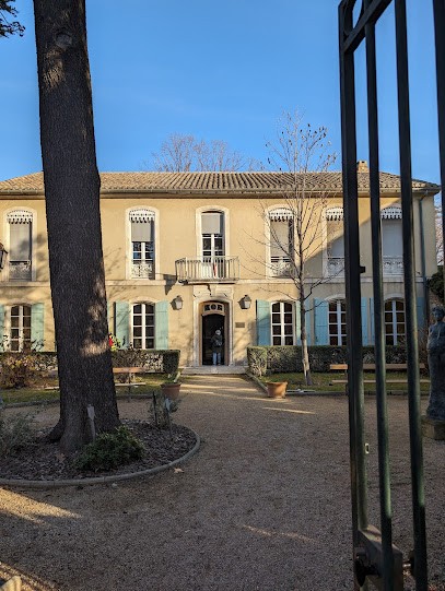 Bibliothèque Joseph Roumanille, Bibliothèque à Saint-Rémy-de-Provence