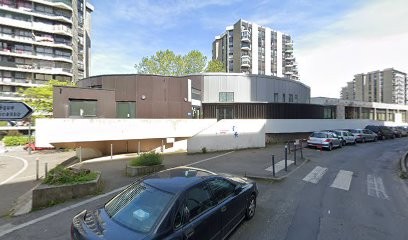 Médiathèque Pablo-Picasso, Bibliothèque à Grigny