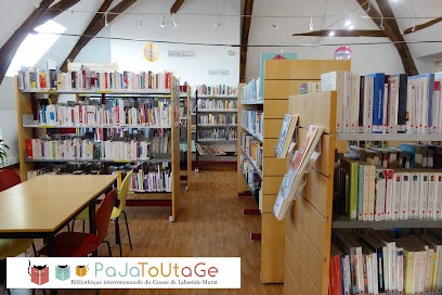 Bibliothèque Communautaire Pajatoutage, Bibliothèque à Coeur de Causse