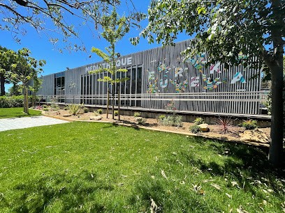 Médiathèque, Bibliothèque à La Farlède