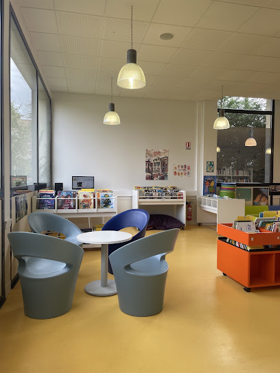 Médiathèque De Barjouville, Bibliothèque à Barjouville